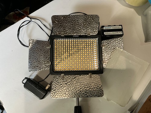 Yongnuo yn300 iii luce video - luce,